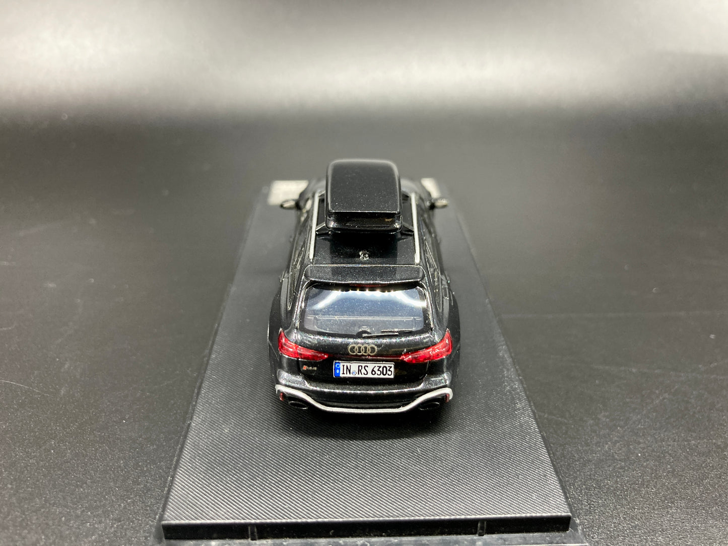 [Premium Resin Model] Stance Hunters 1/64 Audi RS6 Avant with Removable Roof Box -Black