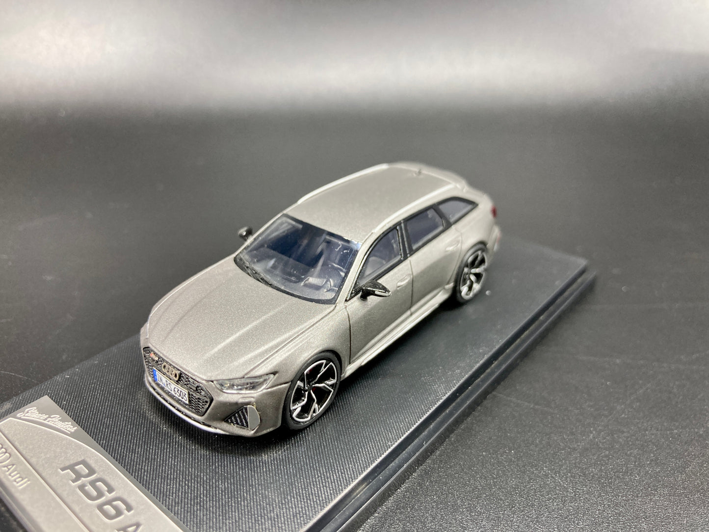 [Premium Resin Model] Stance Hunters 1/64 Audi RS6 Avant with Removable Roof Box - Matt Grey