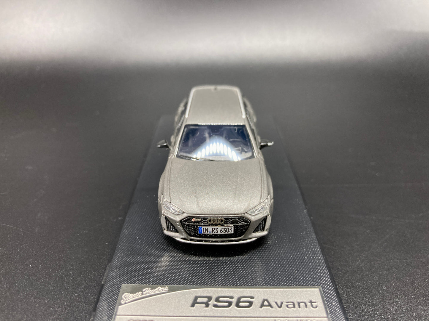 [Premium Resin Model] Stance Hunters 1/64 Audi RS6 Avant with Removable Roof Box - Matt Grey