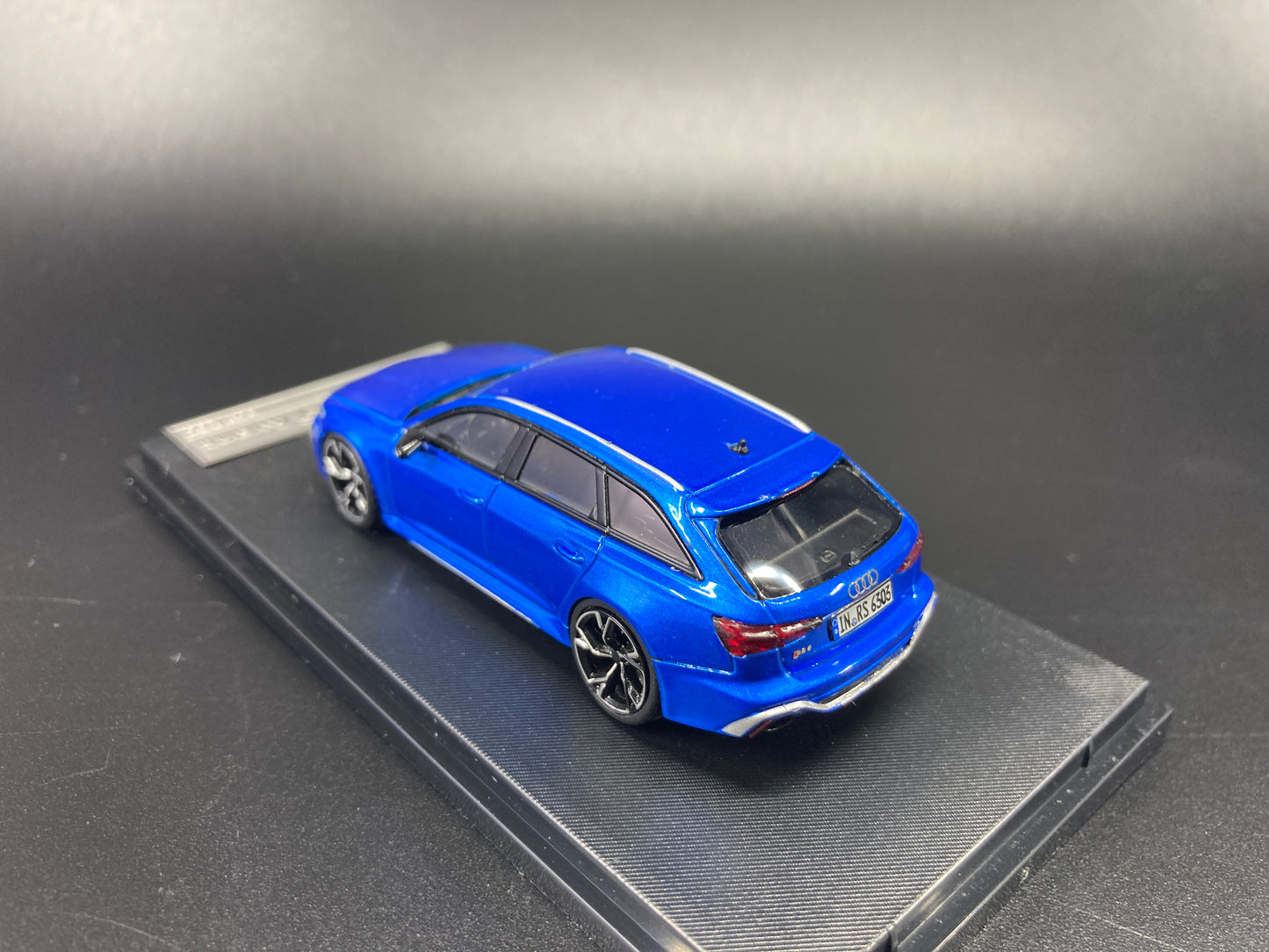 [Premium Resin Model] Stance Hunters 1/64 Audi RS6 Avant with Removable Roof Box - Blue