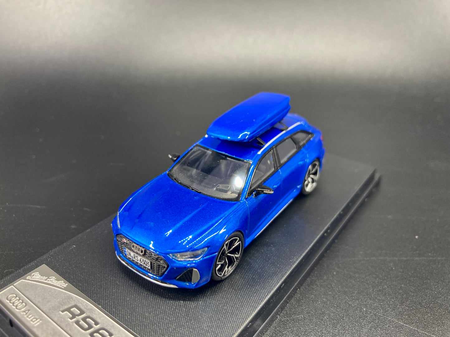 [Premium Resin Model] Stance Hunters 1/64 Audi RS6 Avant with Removable Roof Box - Blue