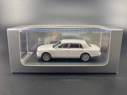 DCM 1:64 Toyota Century Full Sized VIP Luxury Saloon JDM Diecast Collector Model Car-White