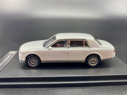 DCM 1:64 Toyota Century Full Sized VIP Luxury Saloon JDM Diecast Collector Model Car-White