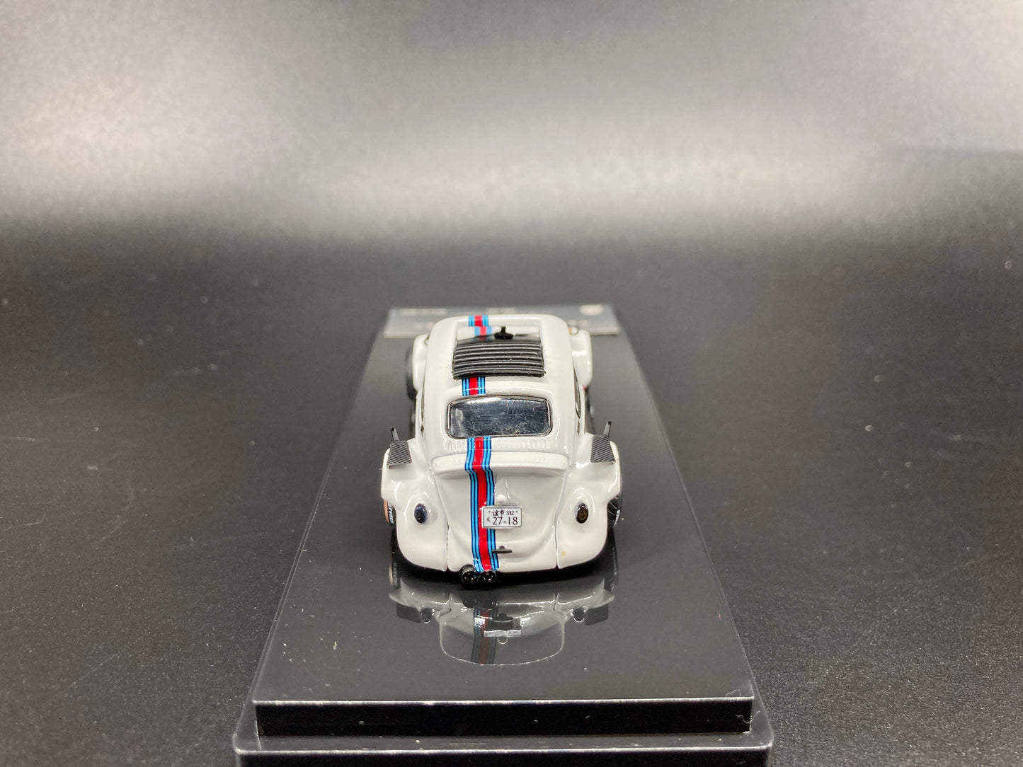 Inspire Model 1/64 Volkswagen Beetle RWB Robert Design Label Series-White (LB640008K)