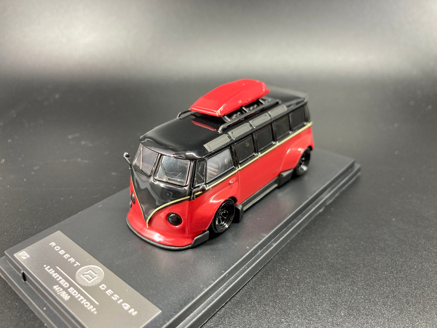 Inspire Model 1/64 Volkswagen Kombi Camper Van Robert Design-Model A(VW-840008A)