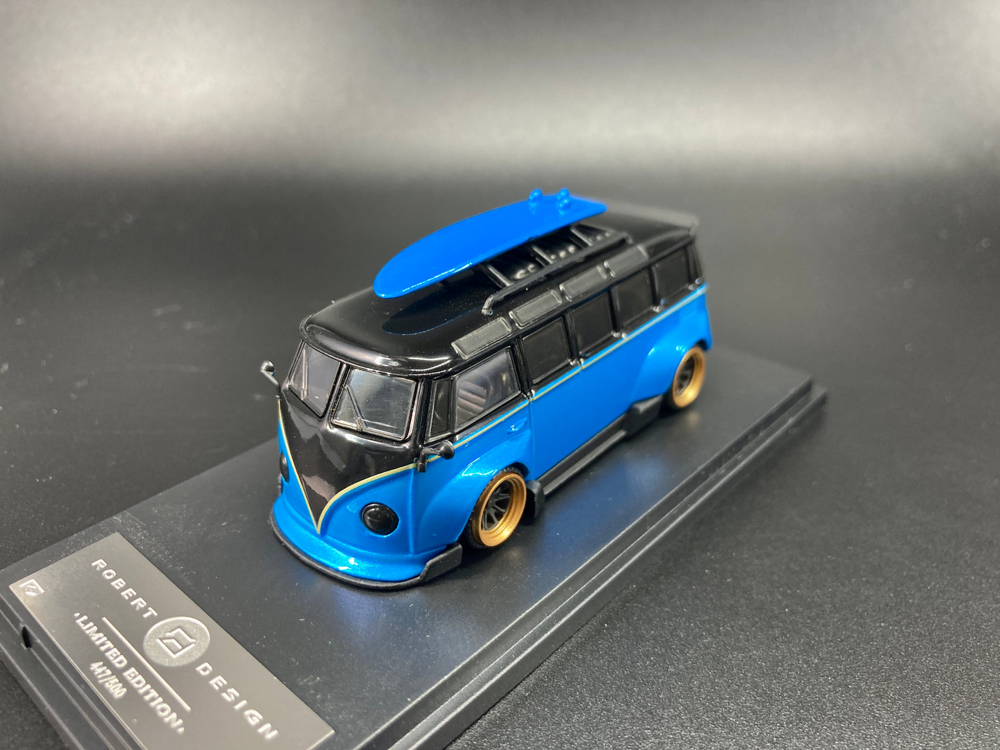 Inspire Model 1/64 Volkswagen Kombi Camper Van Robert Design-Model C(VW-840008C)