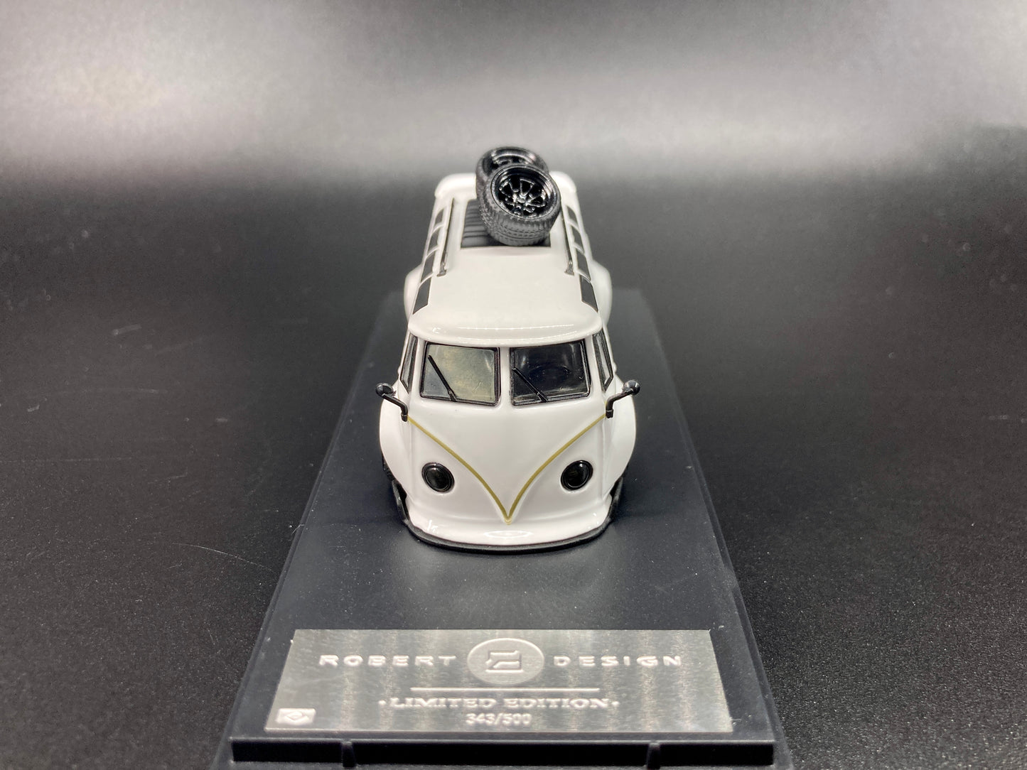 Inspire Model 1/64 Volkswagen Kombi Camper Van Robert Design-Model I(VW-840008I)