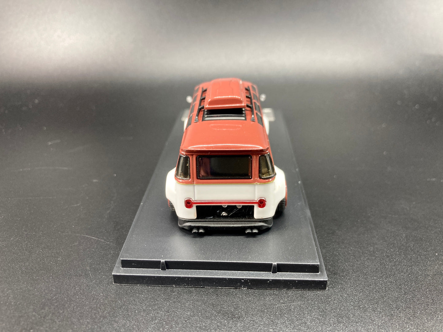 Inspire Model 1/64 Volkswagen Kombi Camper Van Robert Design-Model K(VW-840008K)