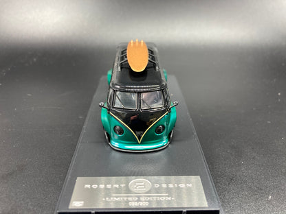 Inspire Model 1/64 Volkswagen Kombi Camper Van Robert Design-Model J(VW-840008J)