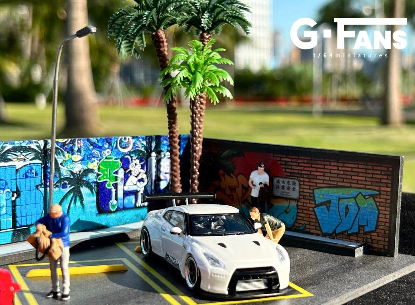 G-Fans 1/64 Outdoor Car Park Parking Lot LED Light Diorama (710027)